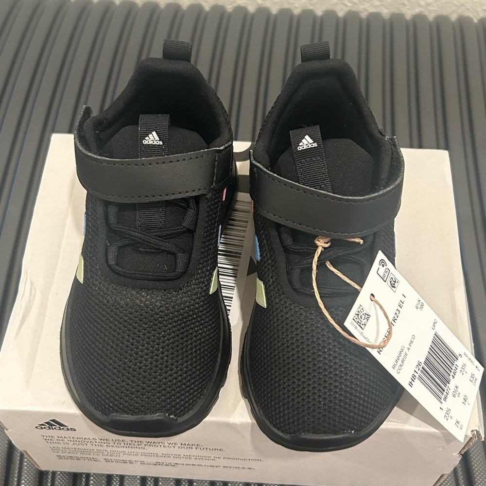 NWT Adidas Kids' Racer TR23 Sneakers - Picture 5 of 8
